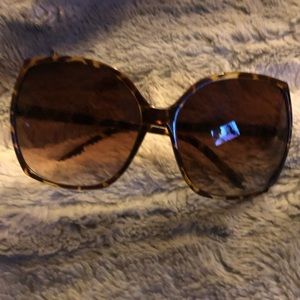 Women’s HM sunglasses